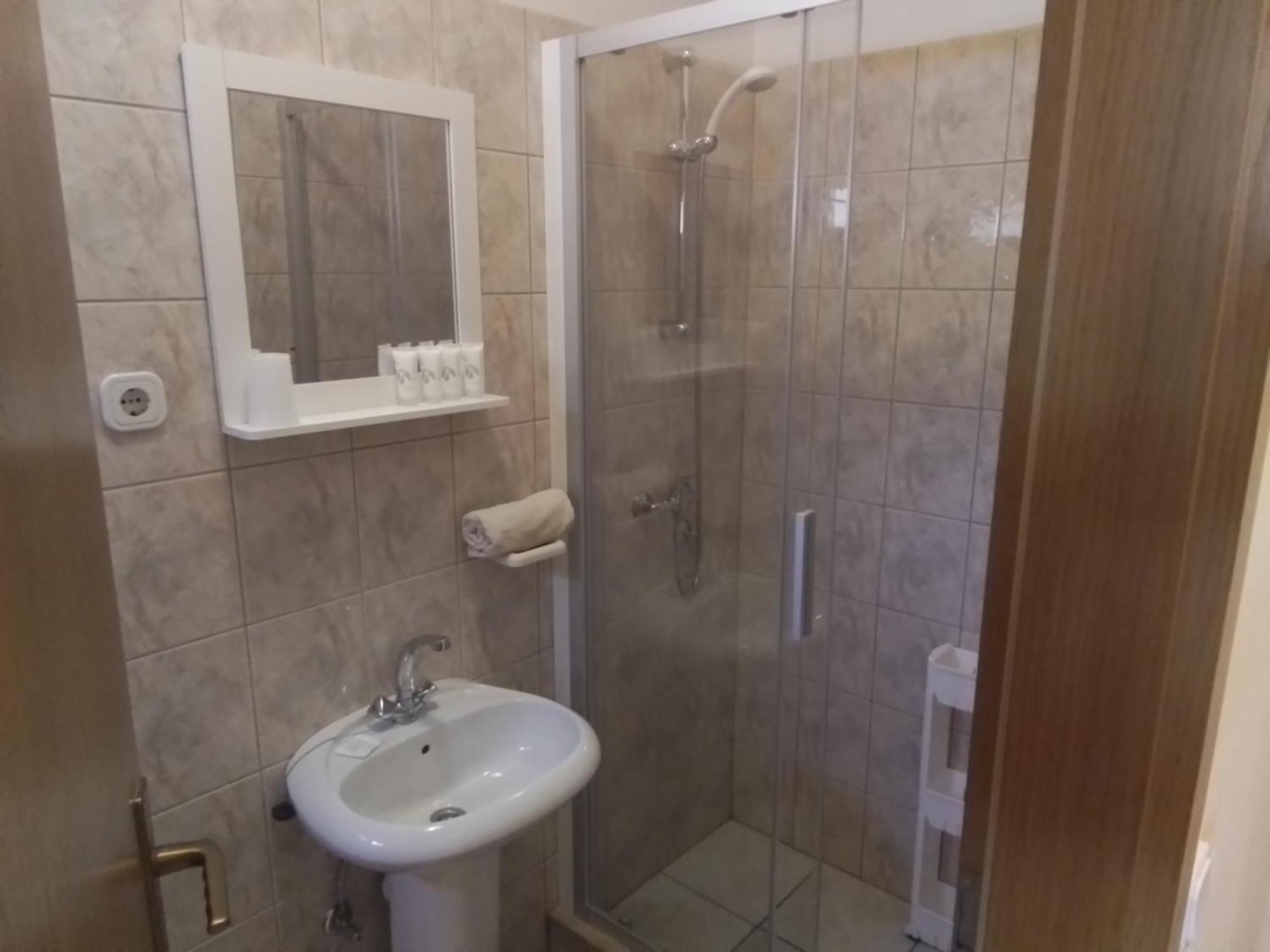 Apartmani Fani 2 Min Walking From Sea Orebić Exterior foto